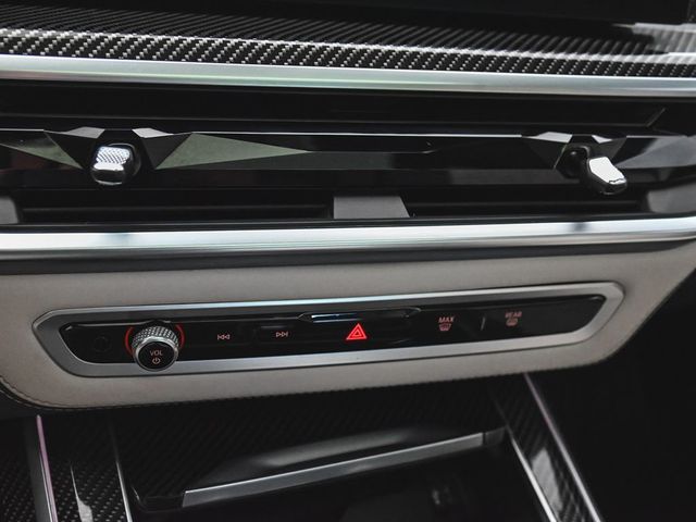 2023 BMW X7 M60i - 23038982 - 30