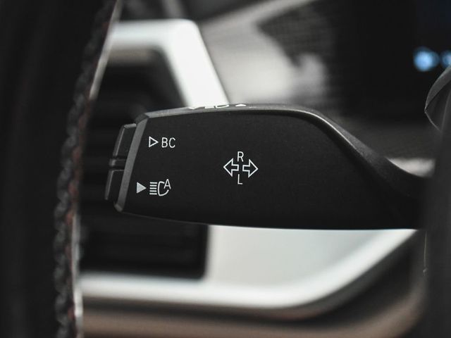 2023 BMW X7 M60i - 23038982 - 31