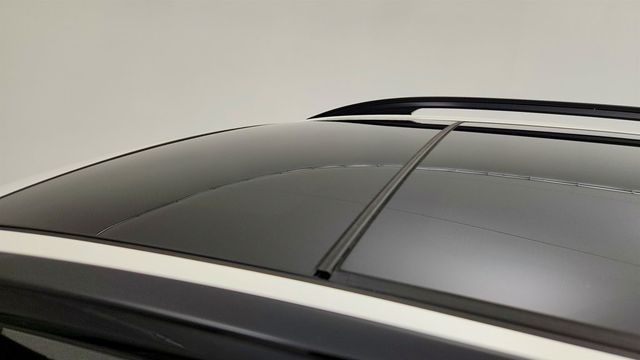 2023 BMW X7 M60i SAV w/ B&W Diamond SS, Full Merino Leather & Executive Pkg - 23035611 - 9