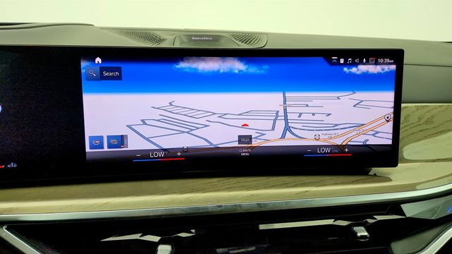 2023 BMW X7 M60i SAV w/ B&W Diamond SS, Full Merino Leather & Executive Pkg - 23035611 - 17