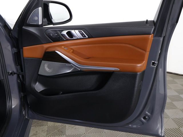 2023 BMW X7 M60i Sports Activity Vehicle - 23001397 - 31