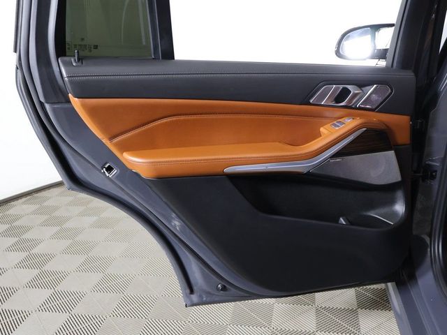2023 BMW X7 M60i Sports Activity Vehicle - 23001397 - 32