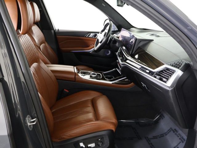2023 BMW X7 M60i Sports Activity Vehicle - 23001397 - 37
