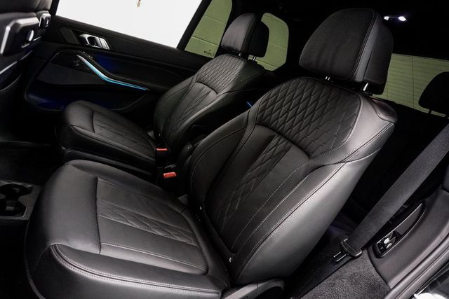 2023 Bmw X7 M60i photo 17