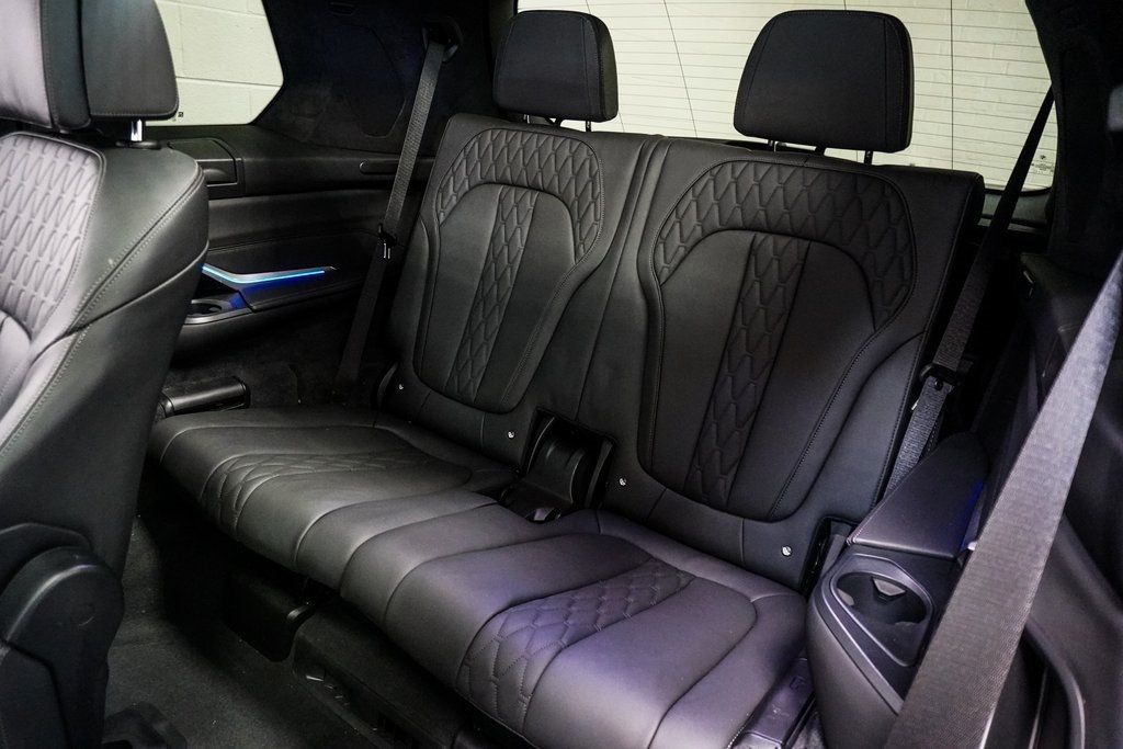 2023 Bmw X7 M60i photo 24