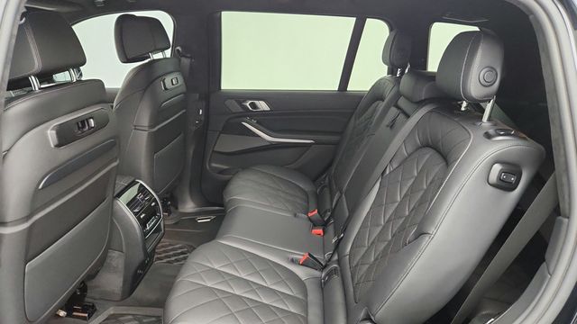 2023 BMW X7 M60i Sports Activity Vehicle - 22944266 - 21