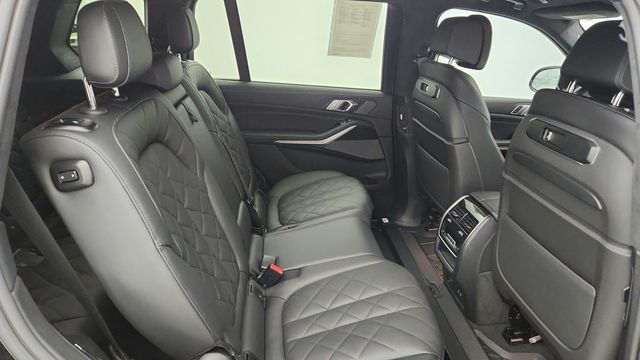 2023 BMW X7 M60i Sports Activity Vehicle - 22944266 - 24