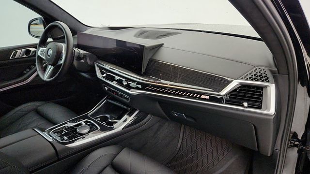 2023 BMW X7 M60i Sports Activity Vehicle - 22944266 - 26