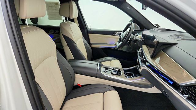 2023 BMW X7 M60i Sports Activity Vehicle - 23035611 - 24