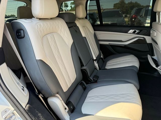 2023 BMW X7 M60i Sports Activity Vehicle - 23049271 - 21
