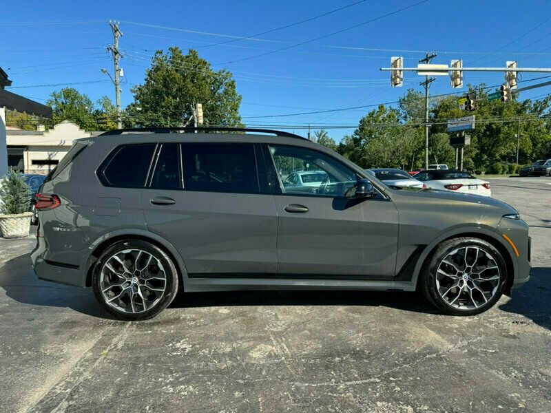 2023 BMW X7 MSRP$119795/M60i/DrivingAssistanceProPkg/M-SportProPkg/NAV - 22571018 - 5