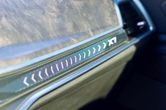 2023 BMW X7 MSRP$86695/PremiumPkg/ClimateComfortPkg/M-SportPkg/NAV - 22970398 - 34