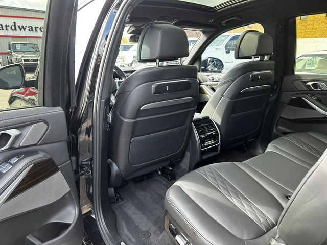 2023 BMW X7 MSRP$88045/M-SportPkg/ParkingAssistancePkg/PremiumPkg/NAV - 22940124 - 13