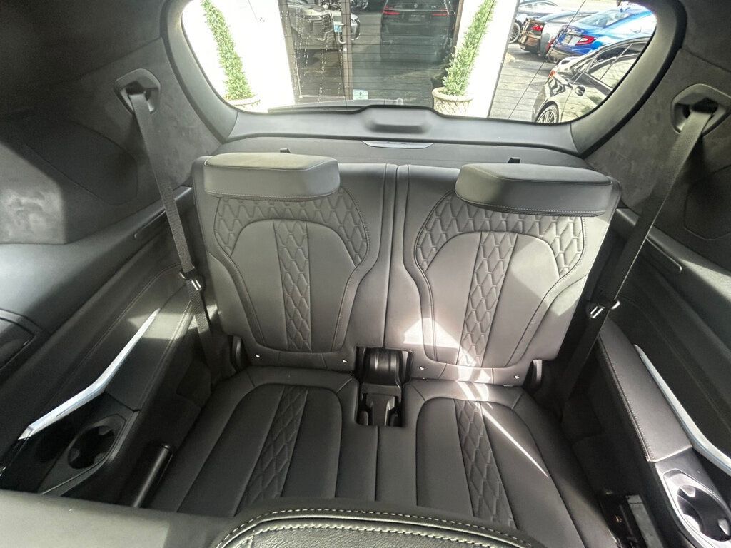 2023 BMW X7 MSRP$88045/M-SportPkg/ParkingAssistancePkg/PremiumPkg/NAV - 22940124 - 14