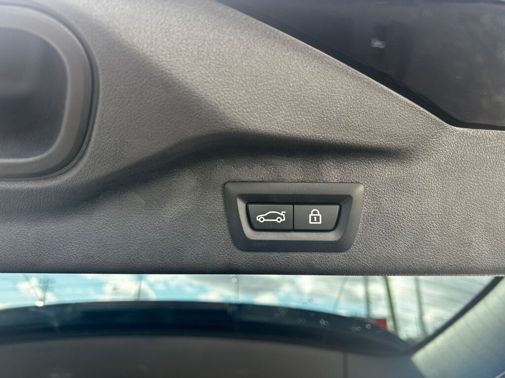 2023 BMW X7 MSRP$88045/M-SportPkg/ParkingAssistancePkg/PremiumPkg/NAV - 22940124 - 18