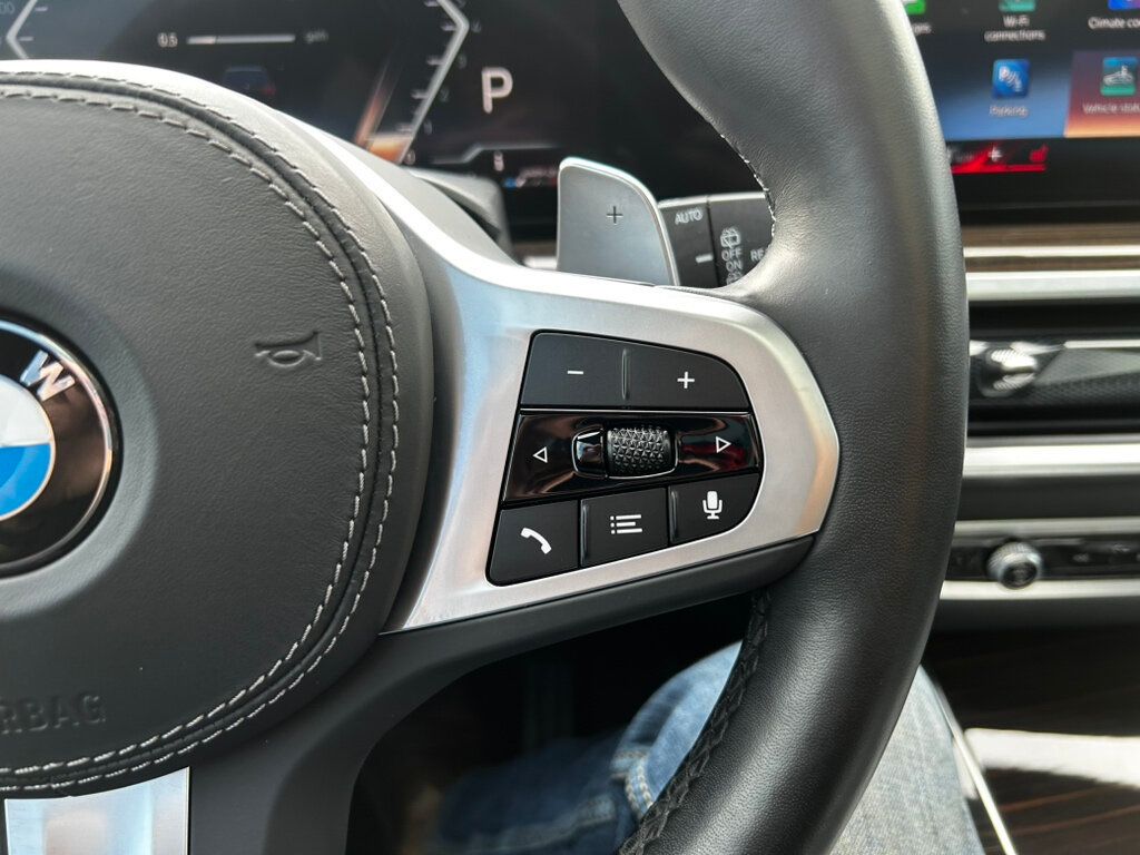 2023 BMW X7 MSRP$88045/M-SportPkg/ParkingAssistancePkg/PremiumPkg/NAV - 22940124 - 28