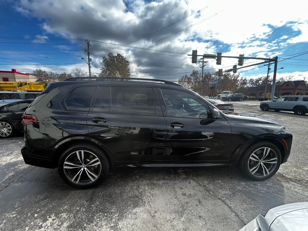2023 Bmw X7 xDrive40i photo 3