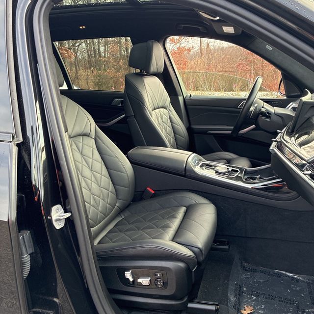 2023 BMW X7 MSRP$91180/M-Sport Pro Pkg/Premium Pkg/Soft-Close Doors/PanoRoof - 22964546 - 8