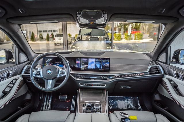 2023 BMW X7 X7 40i xDRIVE M SPORT -  BROOKLYN GRAY ON IVORY - NAV - PANO  - 23007546 - 2