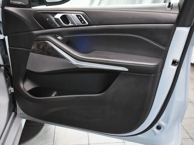 2023 BMW X7 xDrive40i - 22938664 - 16