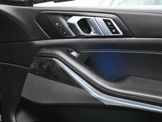 2023 BMW X7 xDrive40i - 22938664 - 17