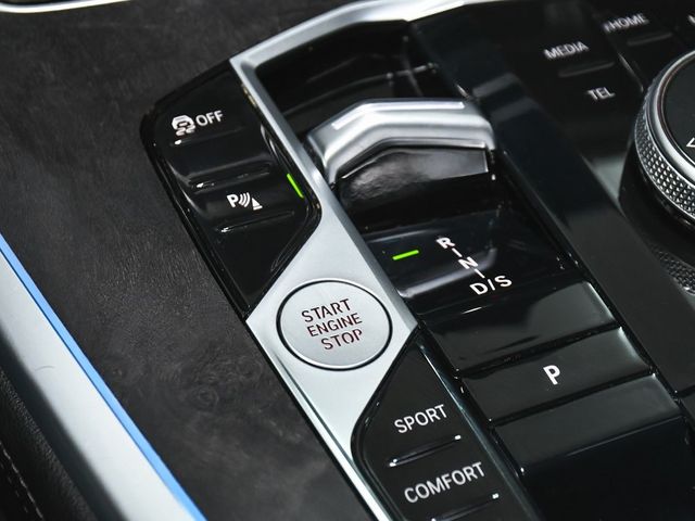 2023 BMW X7 xDrive40i - 22938664 - 43