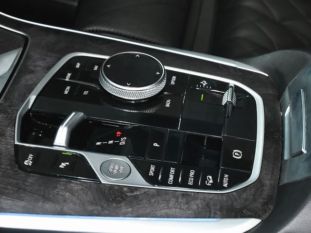 2023 BMW X7 xDrive40i - 22938664 - 59