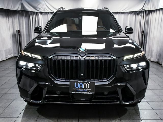 2023 Bmw X7 xDrive40i photo 2