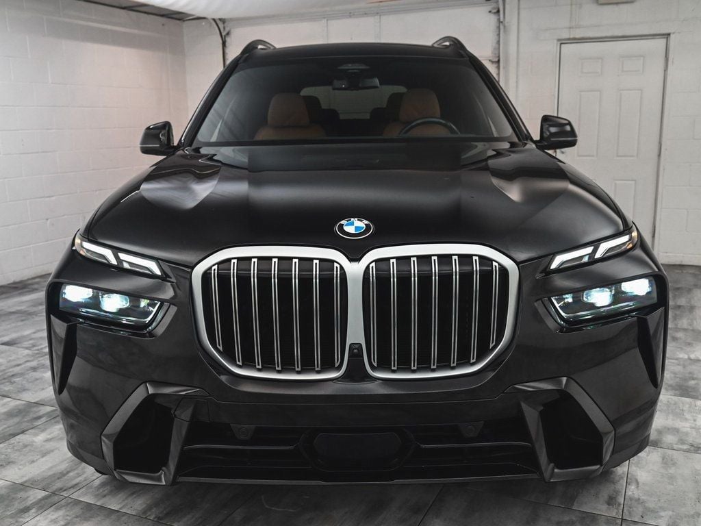 2023 Bmw X7 xDrive40i photo 2