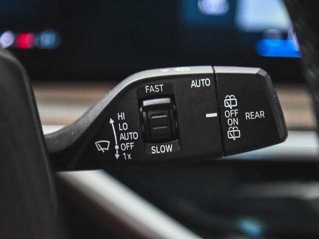 2023 BMW X7 xDrive40i - 22887456 - 31