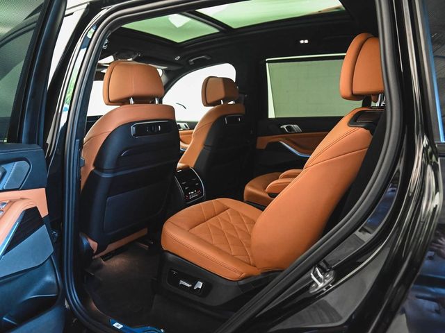 2023 BMW X7 xDrive40i - 22887456 - 37