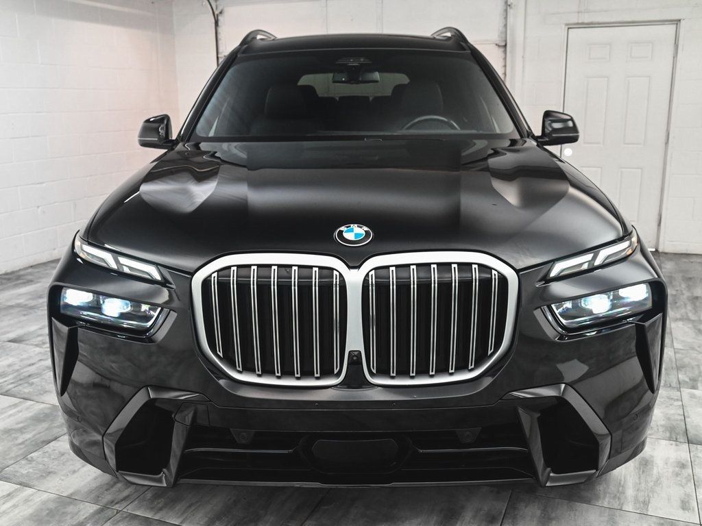 2023 Bmw X7 xDrive40i photo 2