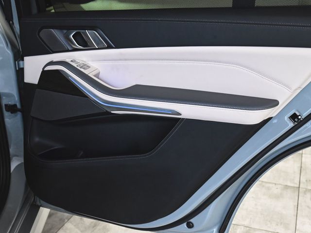 2023 BMW X7 xDrive40i - 22996626 - 17