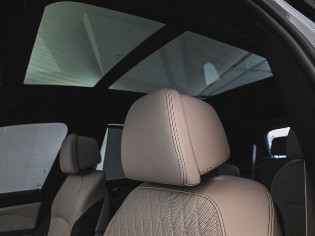 2023 BMW X7 xDrive40i - 22996626 - 33