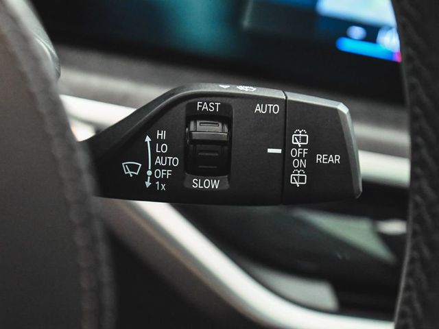 2023 BMW X7 xDrive40i - 23044054 - 32