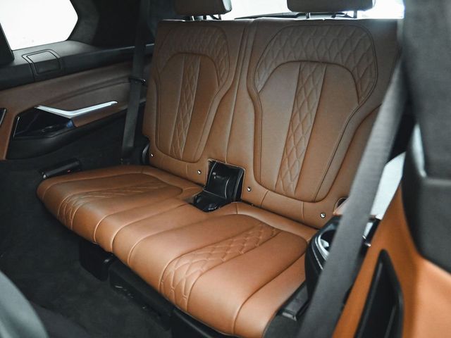 2023 BMW X7 xDrive40i - 23044054 - 38