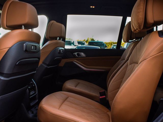 2023 BMW X7 xDrive40i - 23093765 - 34