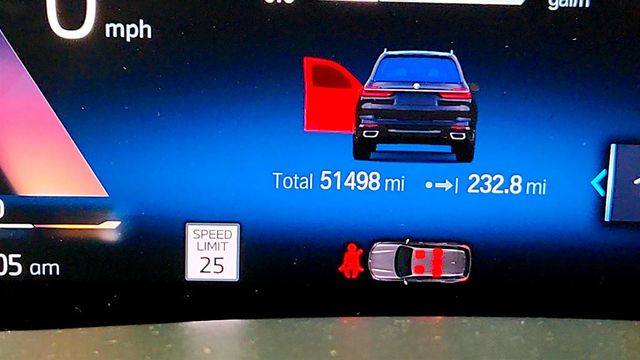 2023 BMW X7 xDrive40i SAV w/ Premium Pkg, Merino Leather & Park Assist Pkg - 23079087 - 16