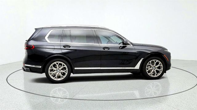 2023 BMW X7 xDrive40i SAV w/ Premium Pkg, Merino Leather & Park Assist Pkg - 23079087 - 3