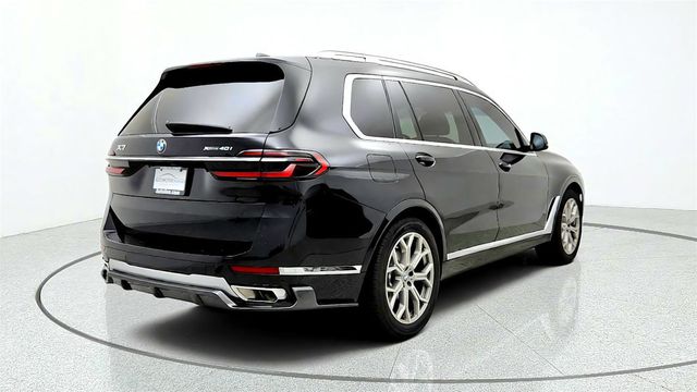 2023 BMW X7 xDrive40i SAV w/ Premium Pkg, Merino Leather & Park Assist Pkg - 23079087 - 4