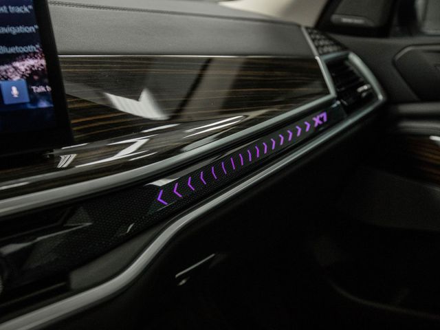 2023 BMW X7 xDrive40i Sports Activity Vehicle - 22951745 - 21