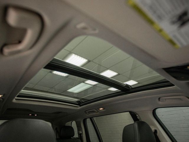 2023 BMW X7 xDrive40i Sports Activity Vehicle - 22951745 - 25