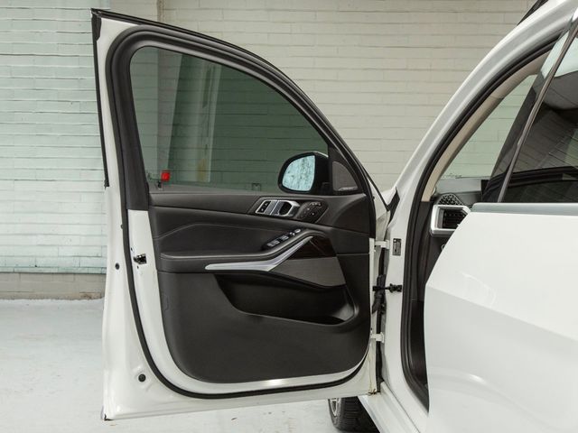 2023 BMW X7 xDrive40i Sports Activity Vehicle - 22951745 - 28