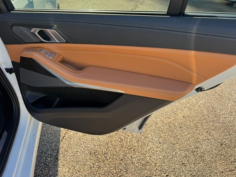 2023 Bmw X7 xDrive40i photo 16