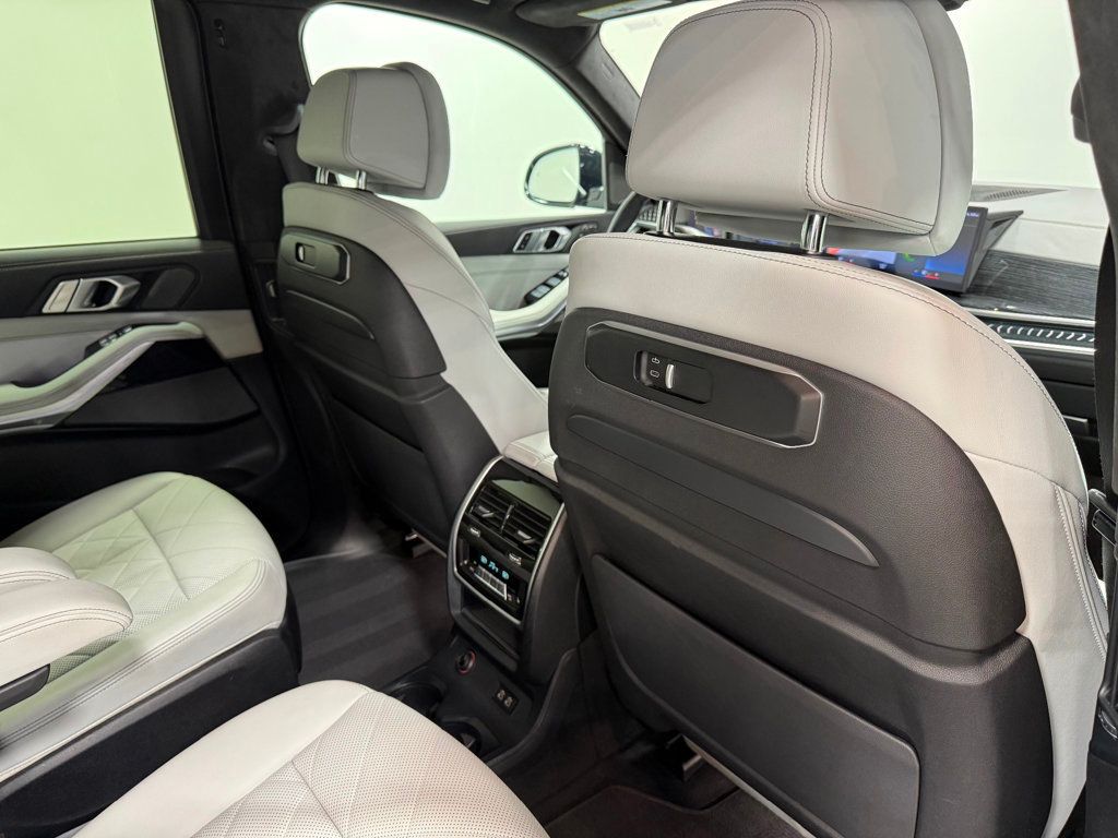 2023 BMW X7 xDrive40i Sports Activity Vehicle - 22982900 - 37