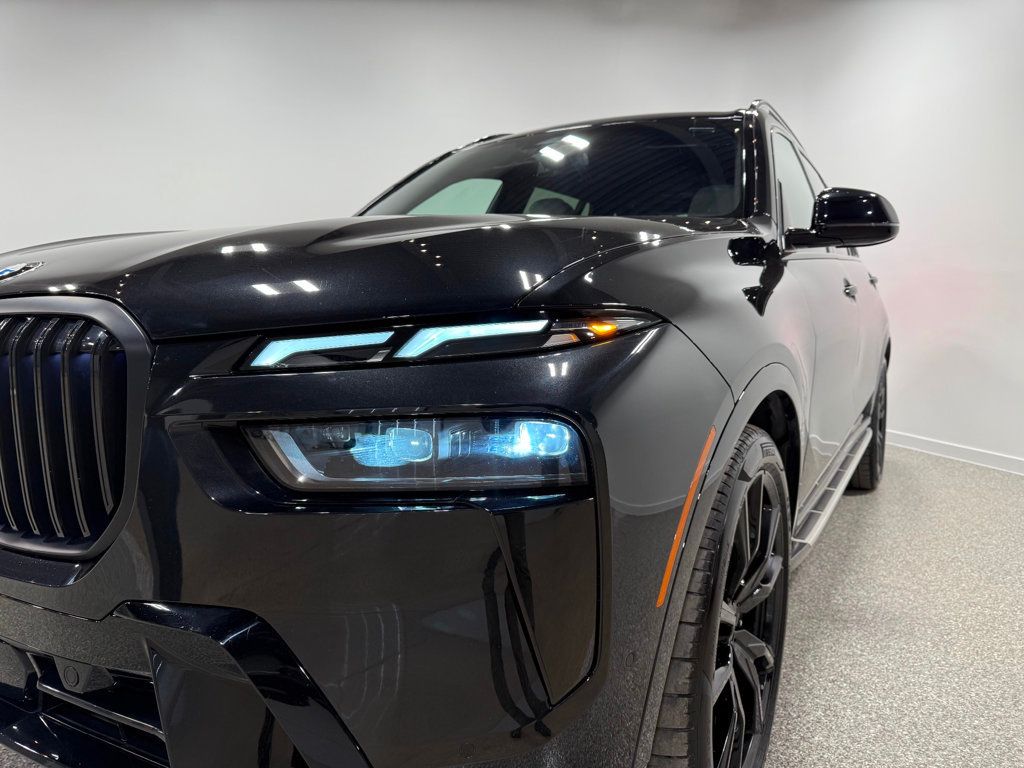 2023 BMW X7 xDrive40i Sports Activity Vehicle - 22982900 - 3