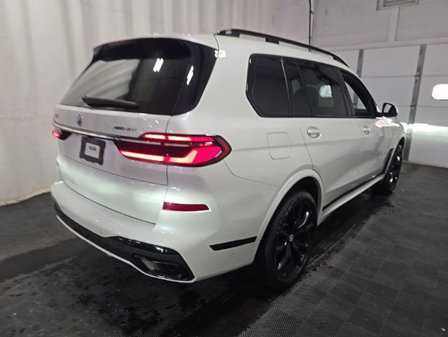 2023 BMW X7 xDrive40i Sports Activity Vehicle - 23035724 - 3