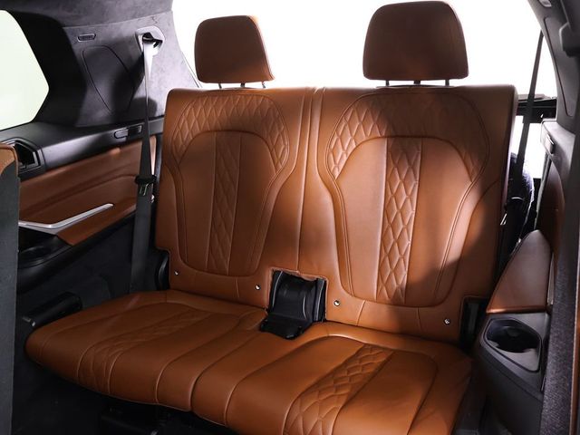 2023 BMW X7 xDrive40i Sports Activity Vehicle - 23035724 - 45