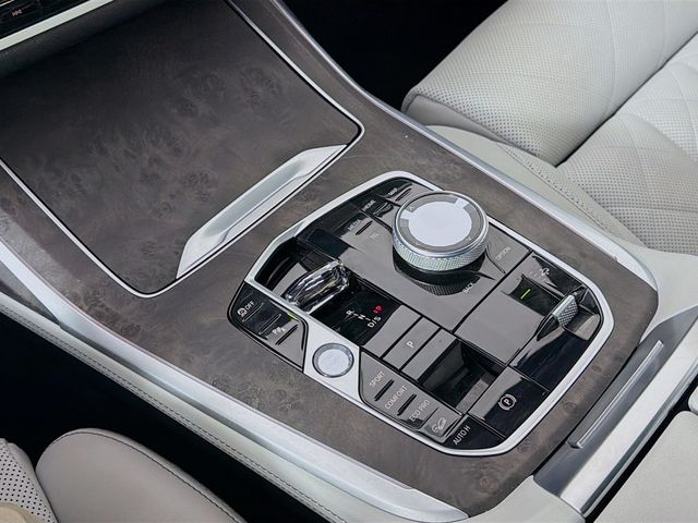 2023 BMW X7 xDrive40i Sports Activity Vehicle - 23025877 - 16