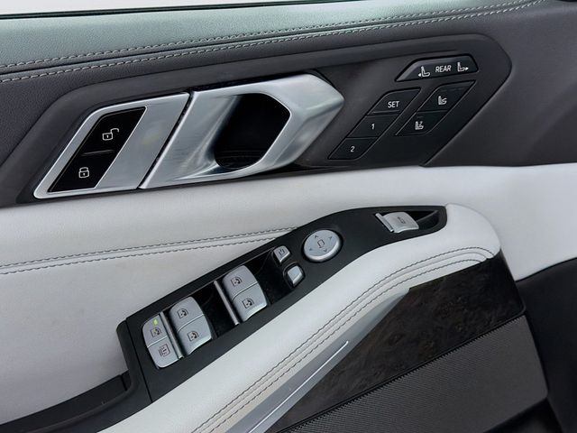 2023 BMW X7 xDrive40i Sports Activity Vehicle - 23025877 - 17